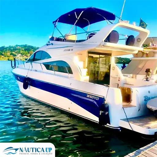 Barco ideal para festas e eventos