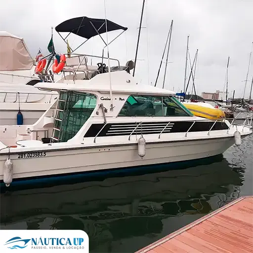 Passeio de lancha exclusivo reservado