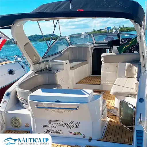 Passeio de lancha privativo reservado