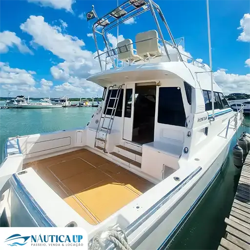 Servico premium num barco exclusivo reservado